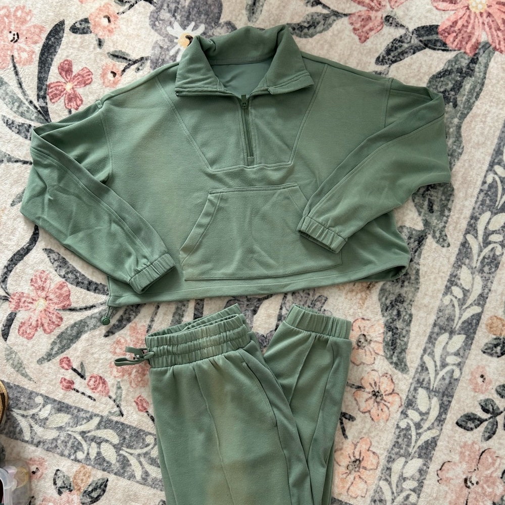 Cropped Half-Zip Pullover Sweatshirt  Set - Mint Green with pants